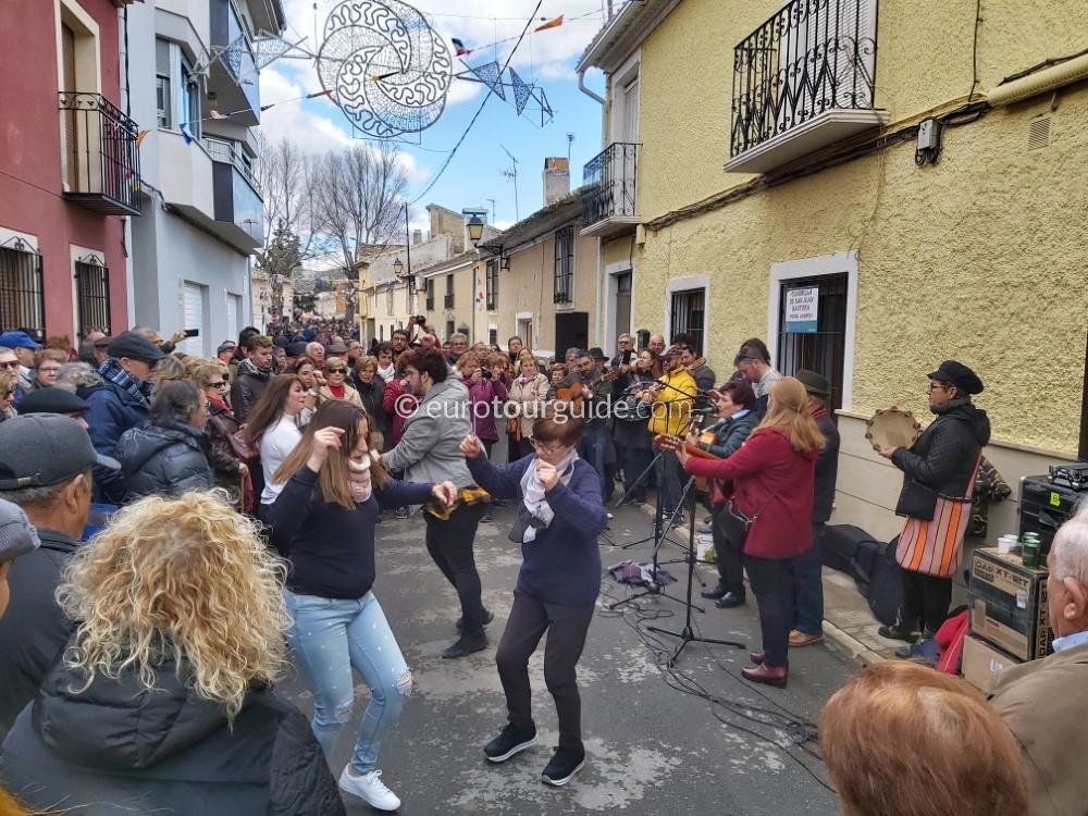 EuroTourGuide Coach Tour Cuadrillas Fiesta EuroTourGuide Coach Tour Cuadrillas Fiesta
